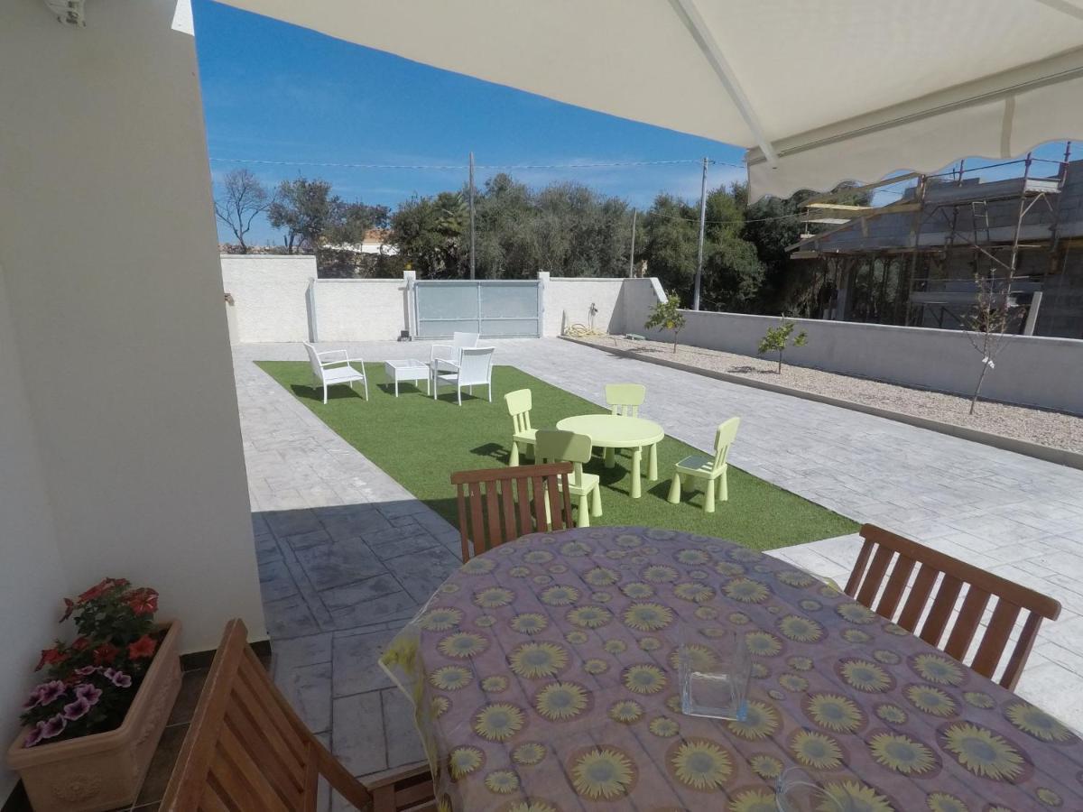 Apartamento Casa Oggiano Castelsardo Exterior foto